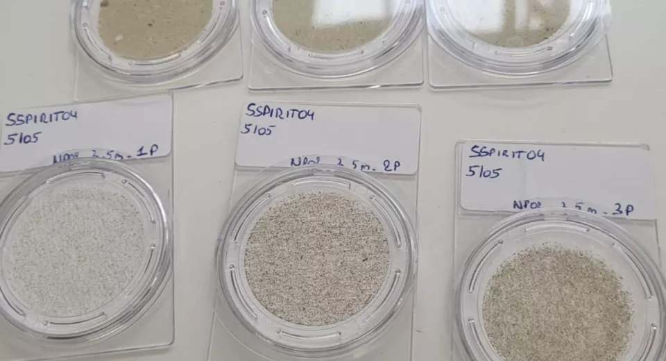 Verschillende soorten plastics om te identificeren.